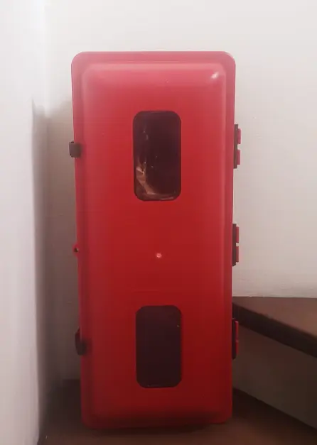 Gabinete Plástico para Extintor Polvo ABC 8kg